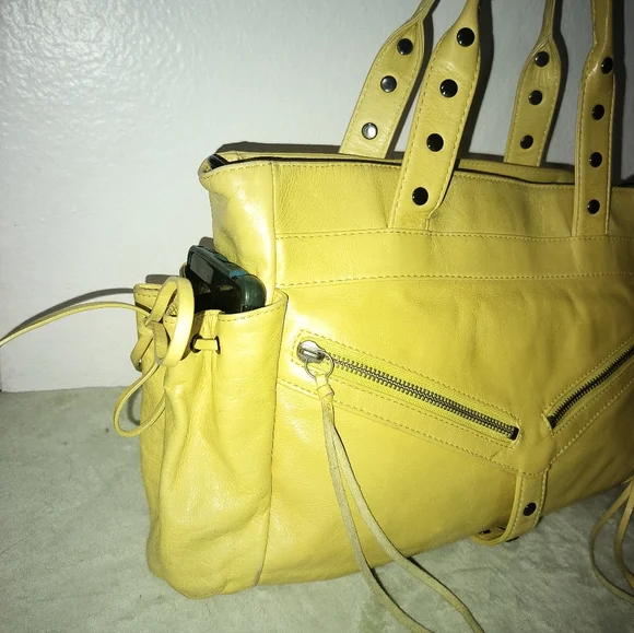 Botkier Yellow Leather Shoulder Bag. - Picture 13 of 15